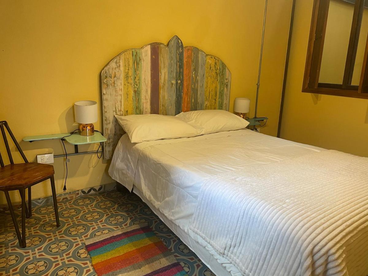 Hostal Casa Astromelia Μπογκοτά Εξωτερικό φωτογραφία