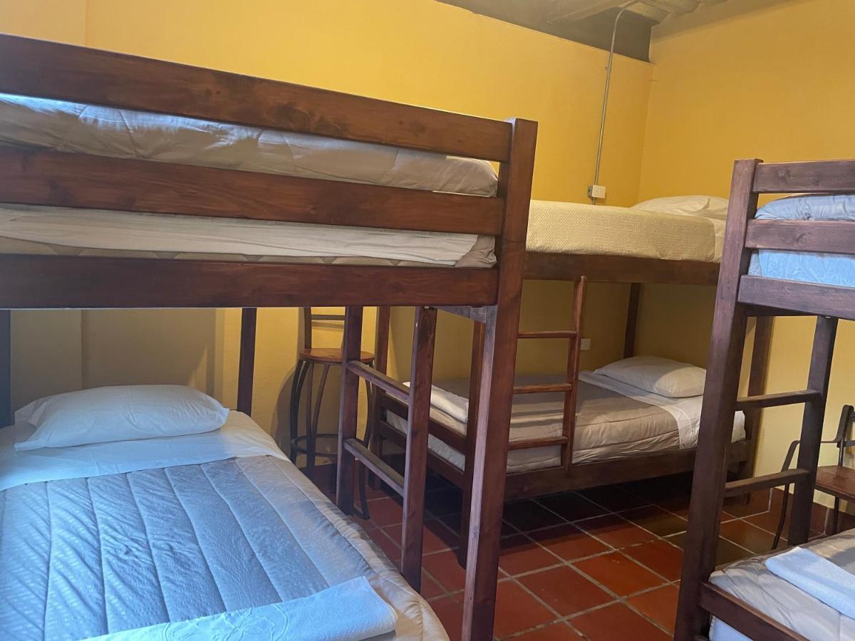 Hostal Casa Astromelia Μπογκοτά Εξωτερικό φωτογραφία