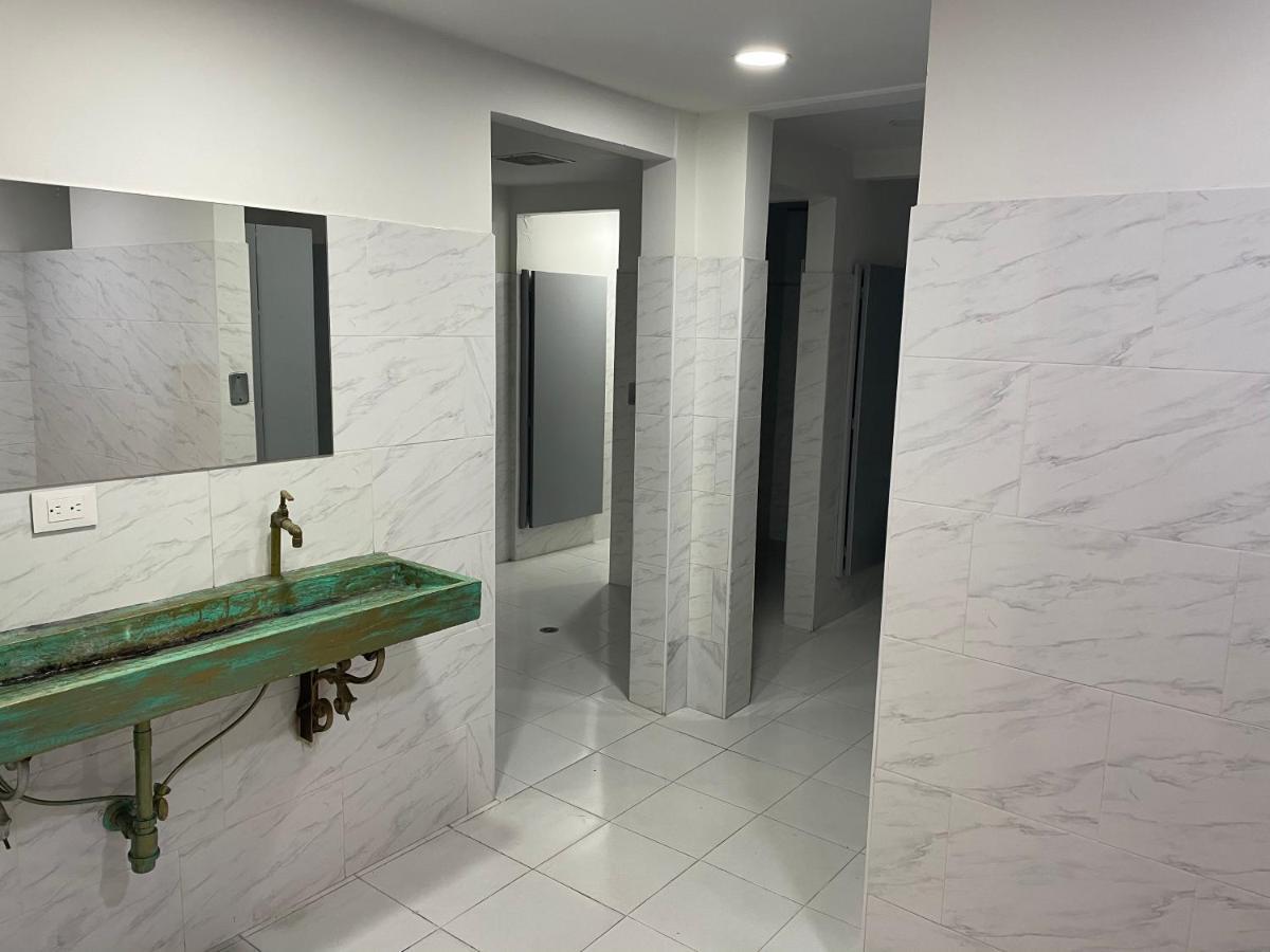 Hostal Casa Astromelia Μπογκοτά Εξωτερικό φωτογραφία